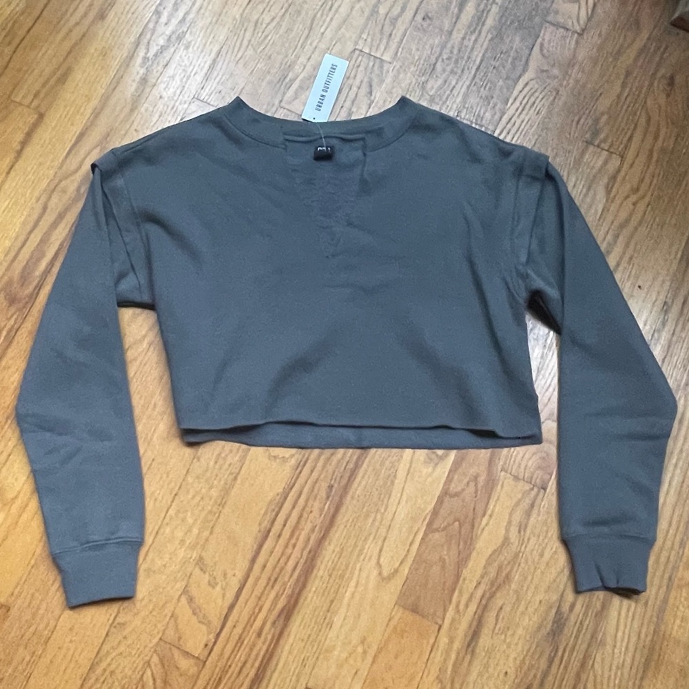 NWT BDG urban outfitters cropped sweatshirt